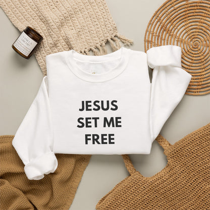 Jesus Set Me Free Unisex Heavy Blend™ Crewneck Sweatshirt